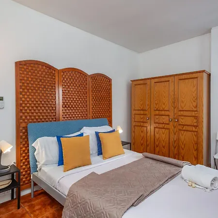 Beguest Caparica & Surf Costa de Caparica