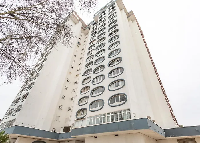 Beguest Caparica & Surf Costa da Caparica